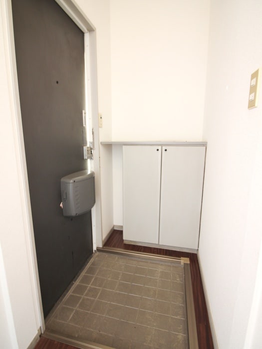 物件内観写真14　(玄関)