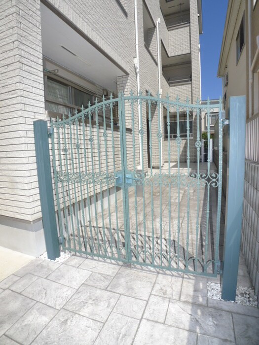 物件外観写真2　(建物設備)