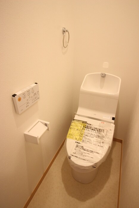 物件内観写真11　(トイレ)