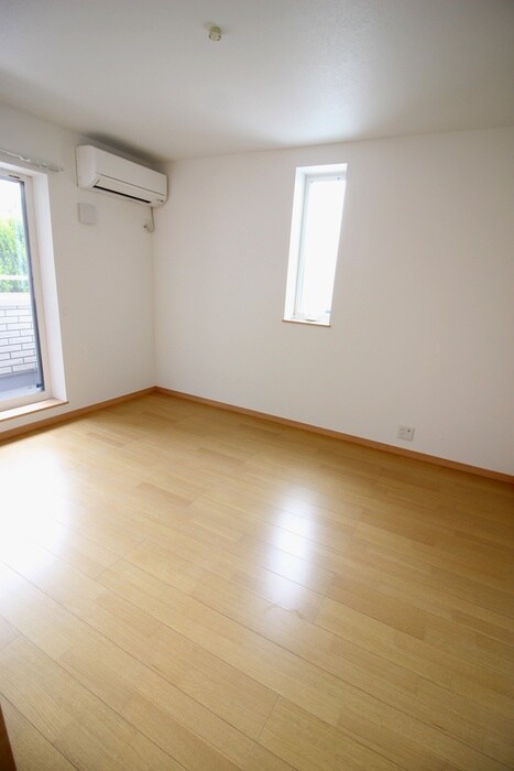 物件内観写真13　(居室)