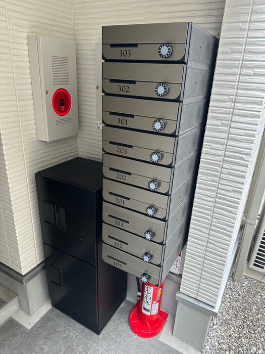 物件外観写真4　(建物設備)