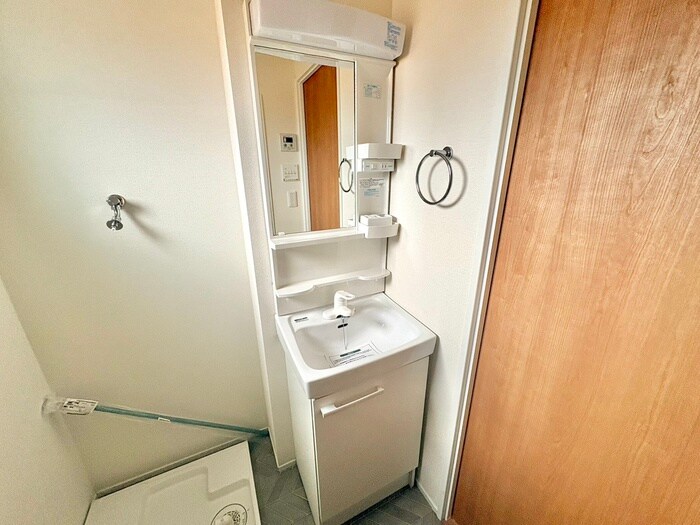 物件内観写真10　(洗面)