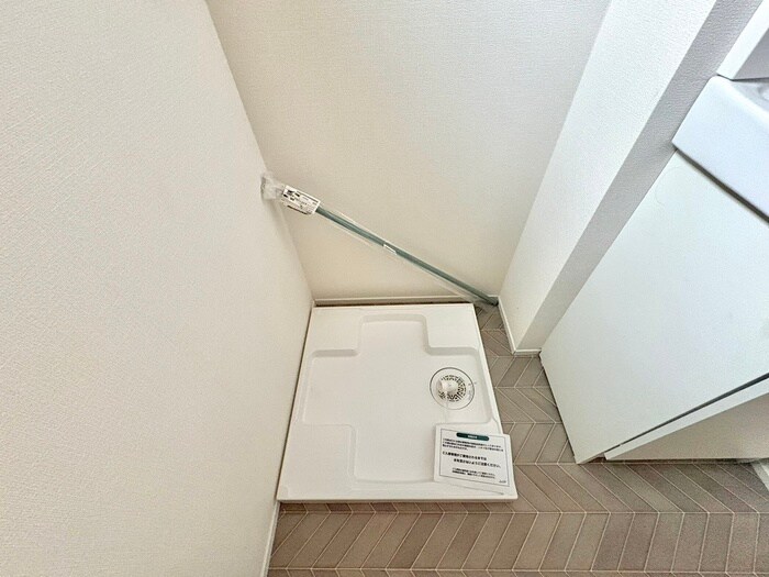 物件内観写真13　(洗濯機置場)