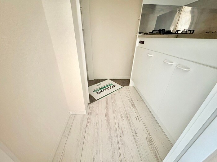 物件内観写真17　(廊下)