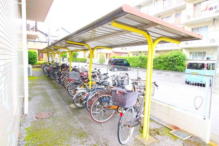 物件外観写真5　(駐輪場)