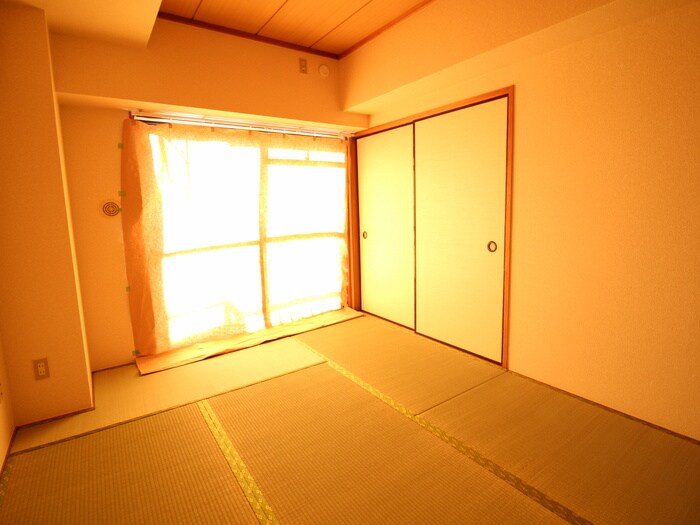 物件内観写真11　(居室)