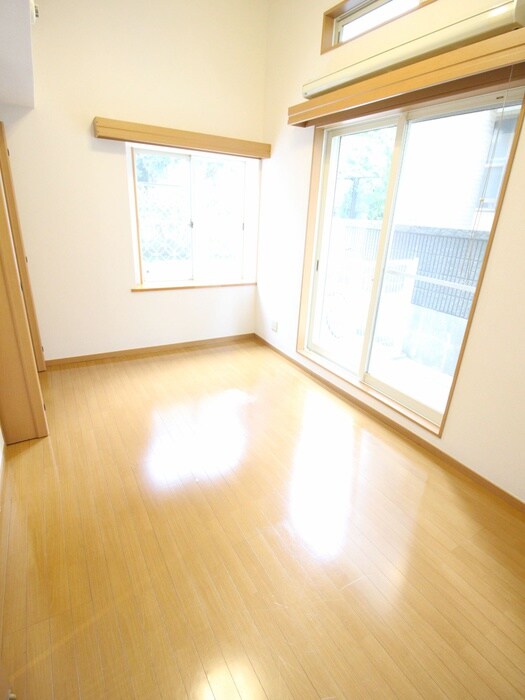 物件内観写真12　(居室)