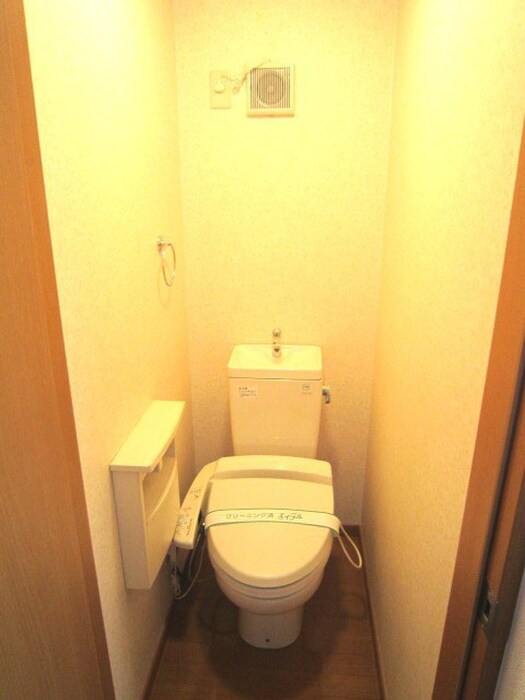 物件内観写真14　(トイレ)