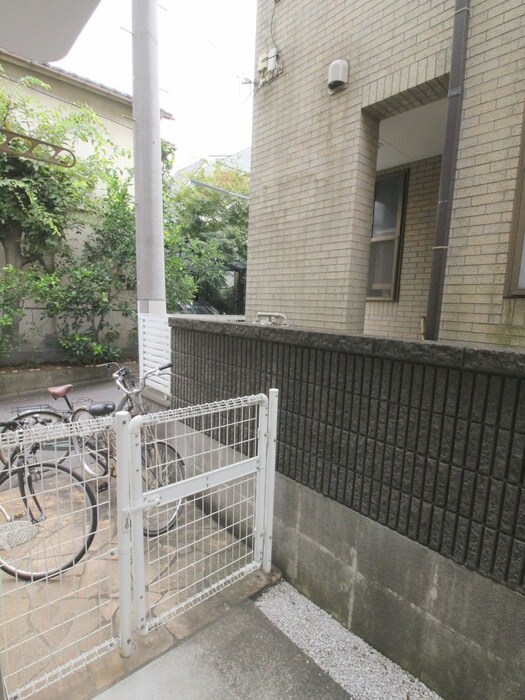 物件内観写真16　(室内からの展望)