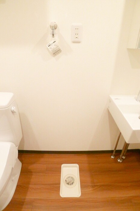 物件内観写真13　(洗濯機置場)