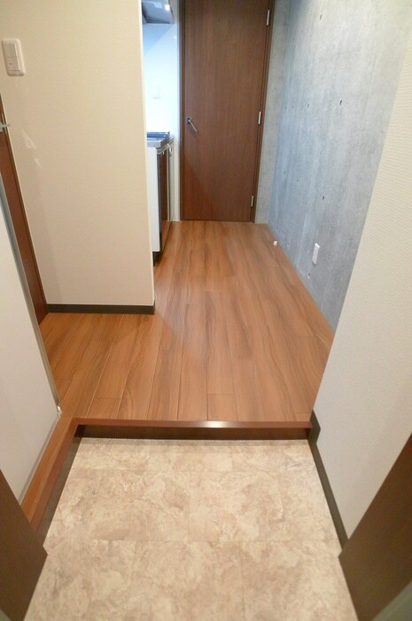 物件内観写真21　(玄関)