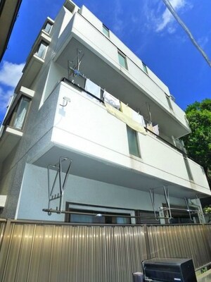 フラット市川外観写真