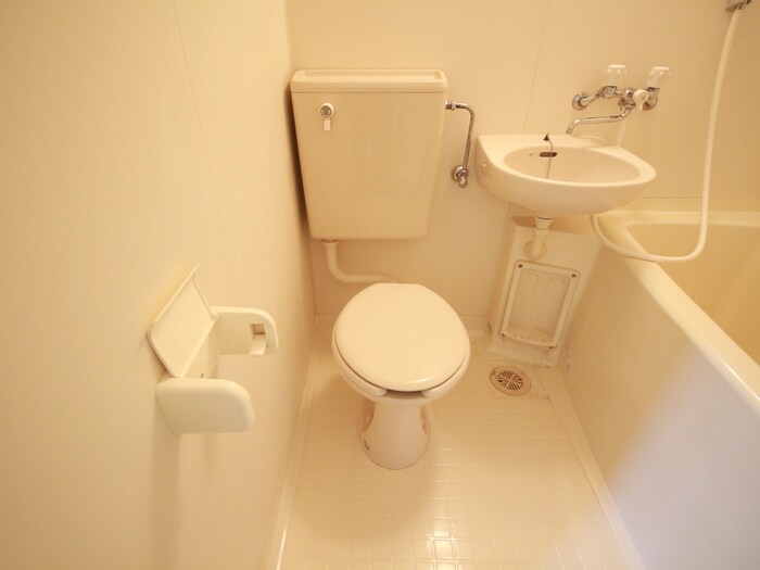 物件内観写真11　(トイレ)