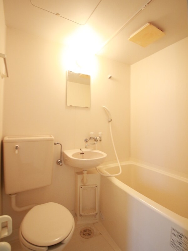 バス／シャワールーム等