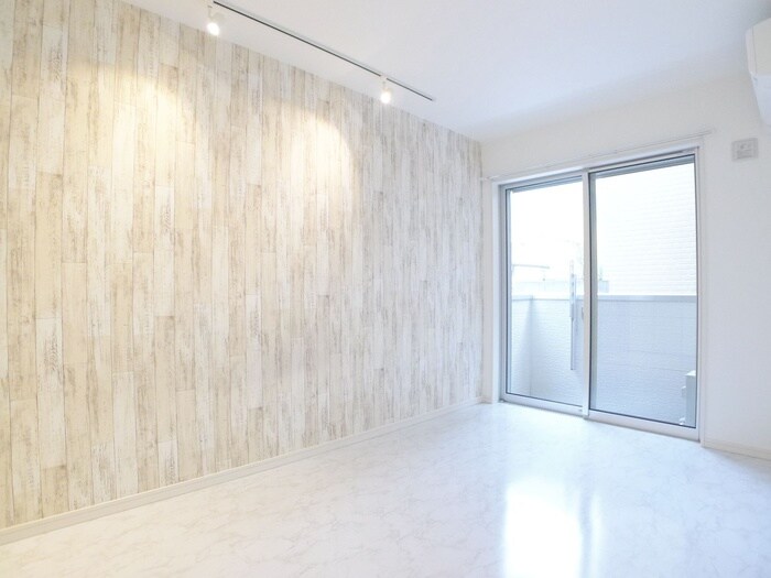 物件内観写真9　(室内からの展望)