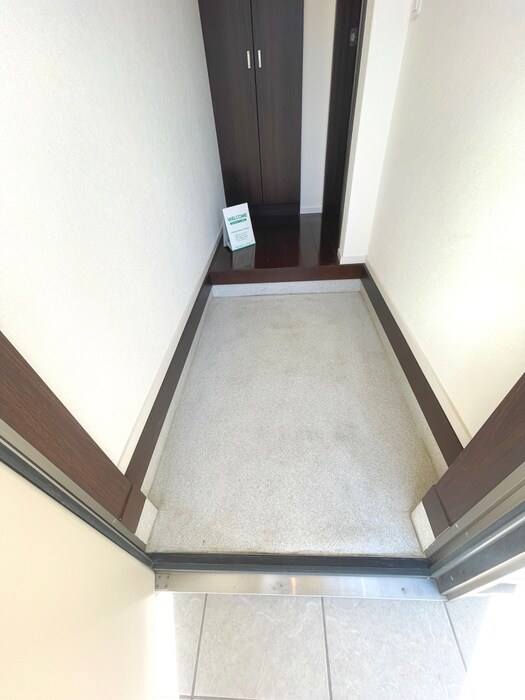 物件内観写真19　(玄関)