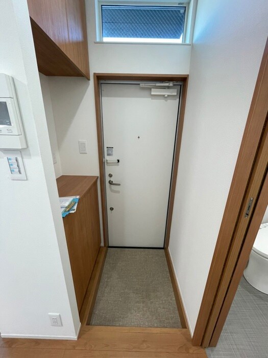 物件内観写真21　(玄関)