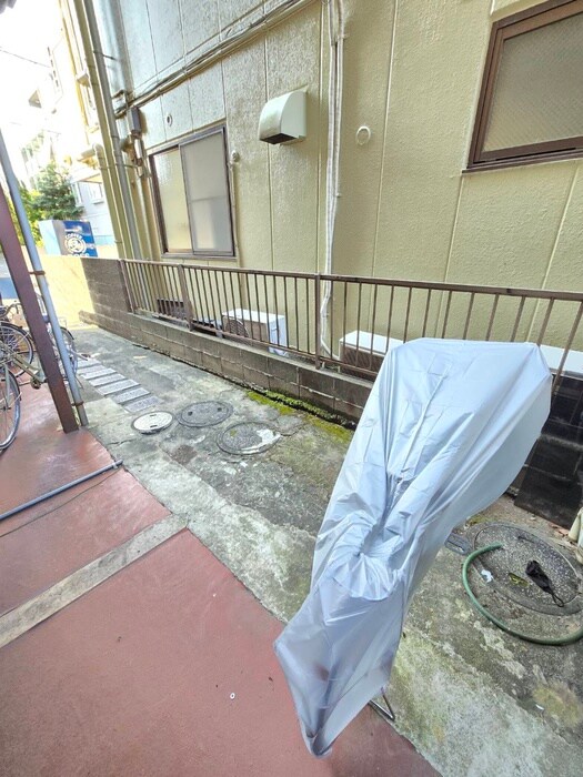 物件外観写真4　(駐輪場)