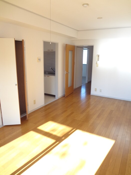 物件内観写真9　(居室)