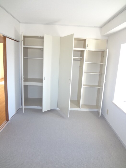 物件内観写真11　(居室)