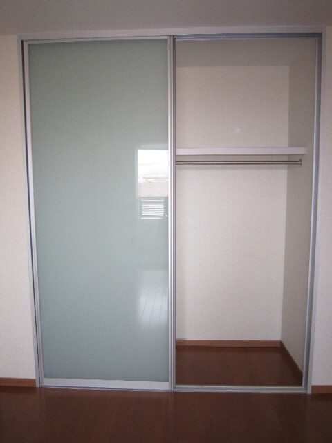 物件内観写真11　(収納)
