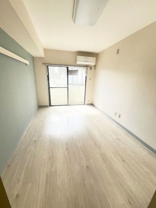 物件内観写真6　(居室)