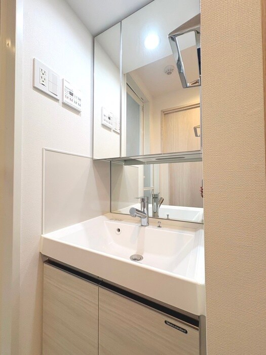 物件内観写真13　(洗面)