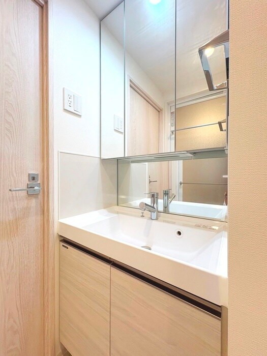 物件内観写真16　(洗面)