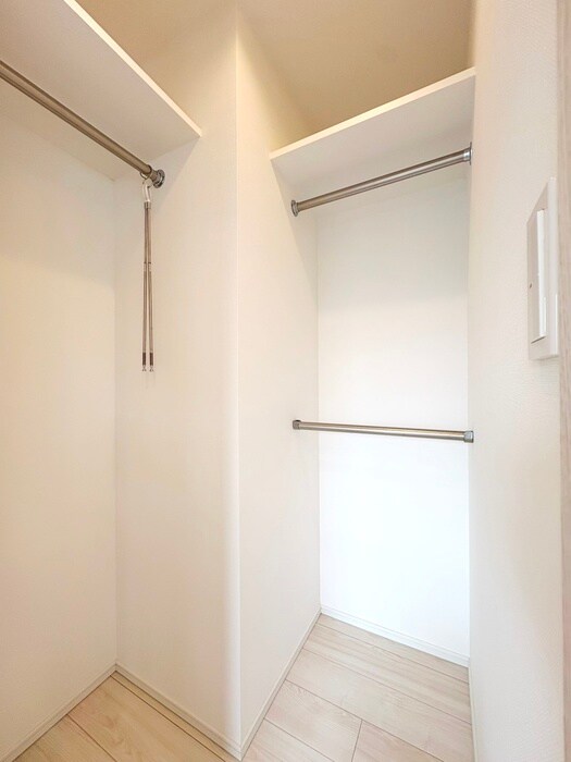 物件内観写真16　(収納)