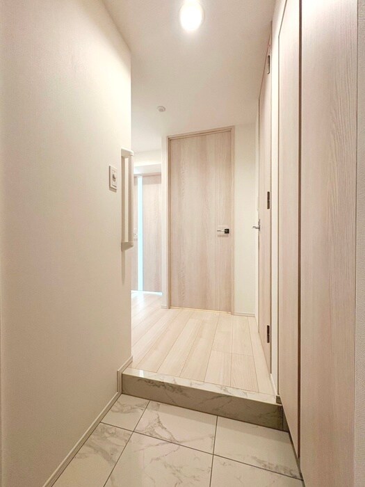 物件内観写真20　(玄関)