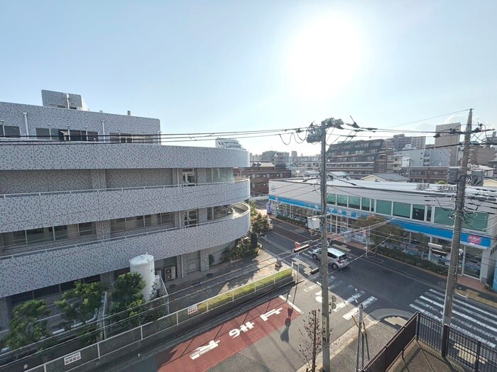 物件内観写真20　(室内からの展望)