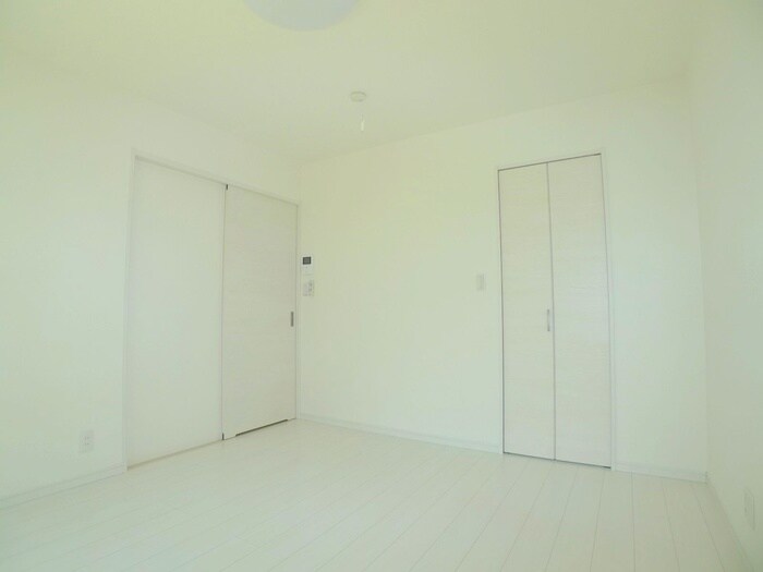 物件内観写真10　(居室)