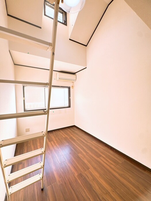 物件内観写真6　(居室)