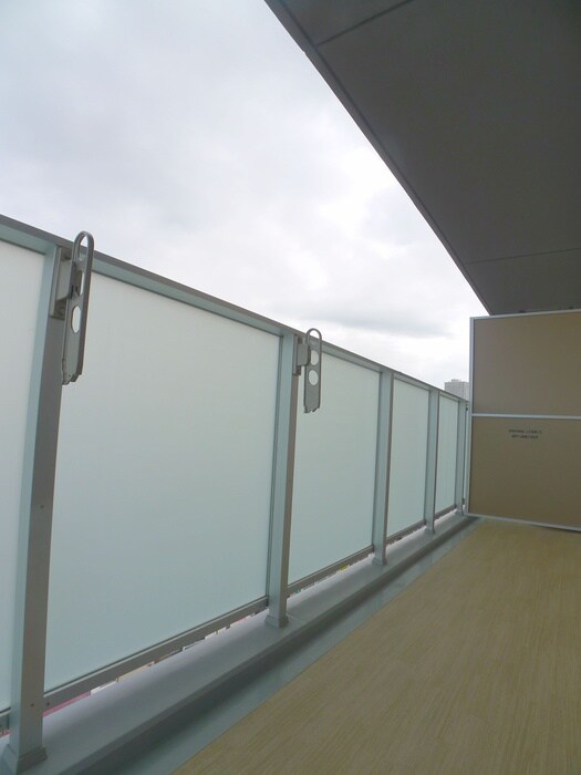 コンフォリア・リヴ千住のベランダ・バルコニー