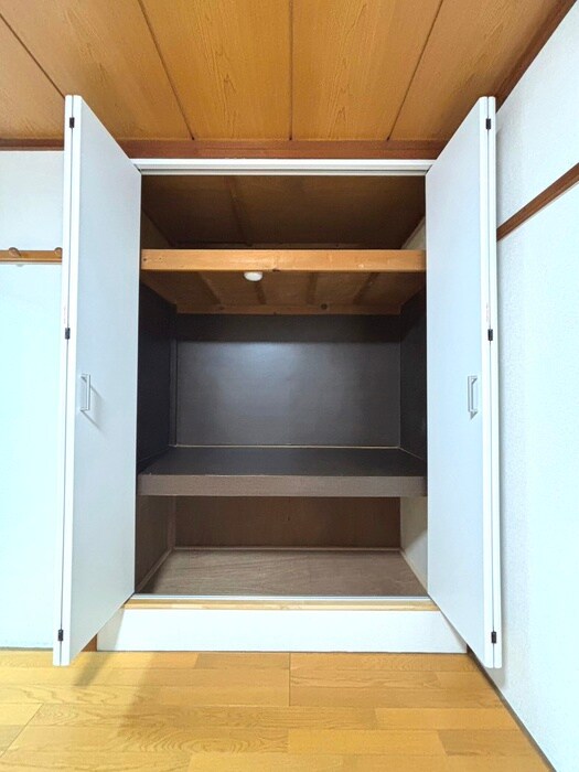 物件内観写真15　(収納)