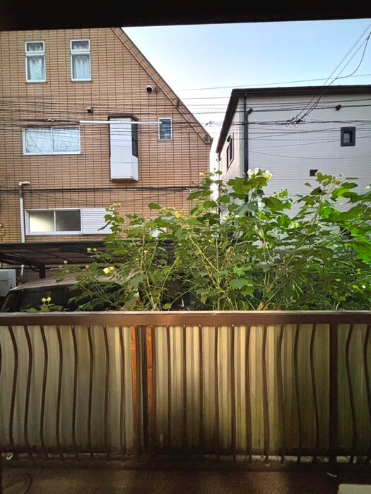 物件内観写真17　(室内からの展望)