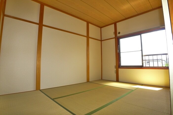 物件内観写真9　(居室)