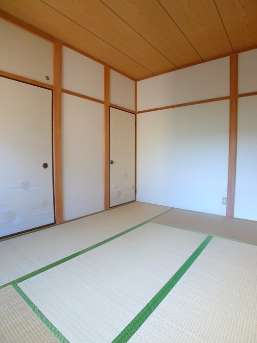 物件内観写真10　(居室)