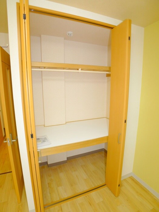 物件内観写真15　(収納)