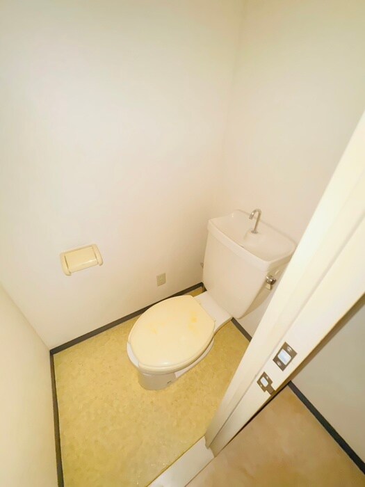 物件内観写真13　(トイレ)