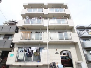 プリ－スメゾン御幸外観写真