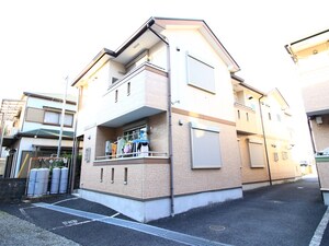 メゾンラトゥ－ル外観写真
