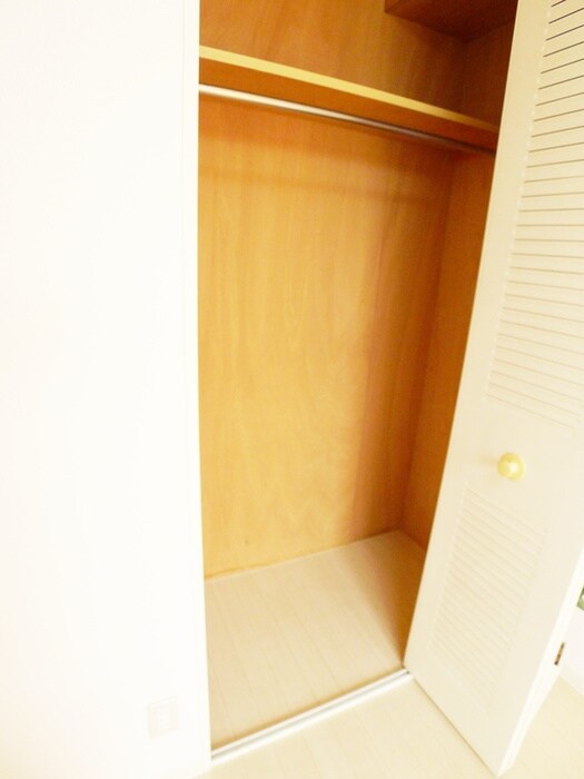 物件内観写真15　(収納)