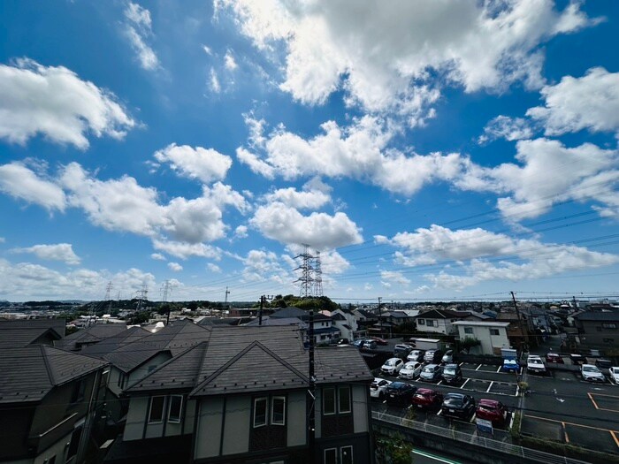 物件内観写真16　(室内からの展望)