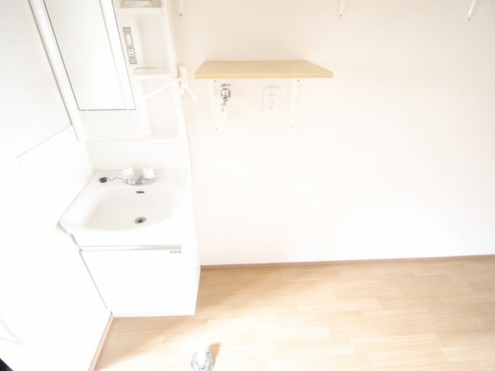 物件内観写真13　(洗濯機置場)