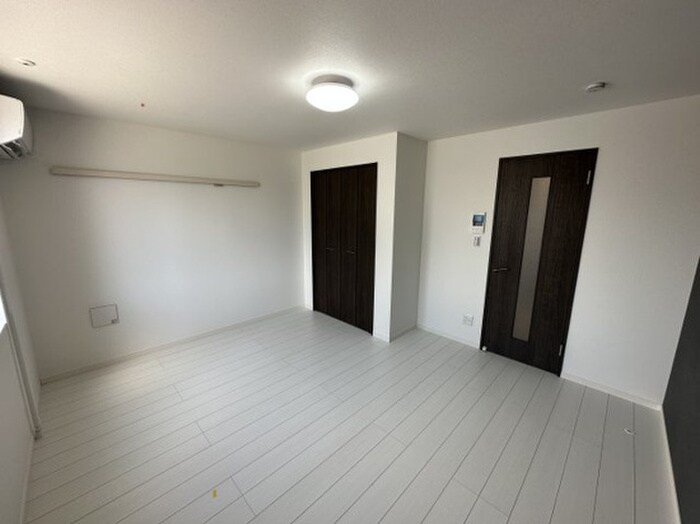 物件内観写真18　(居室)