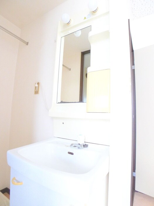 物件内観写真12　(洗面)