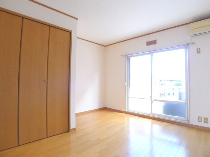 物件内観写真19　(居室)