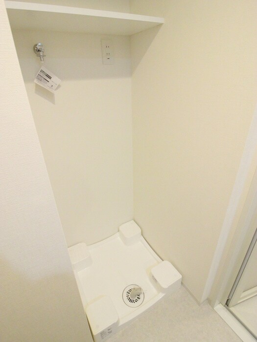 物件内観写真19　(洗濯機置場)