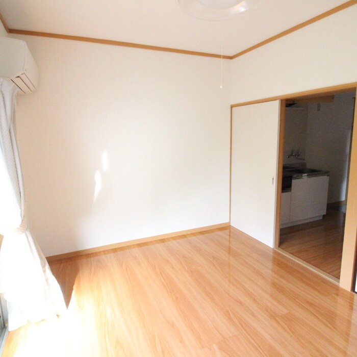 物件内観写真8　(居室)